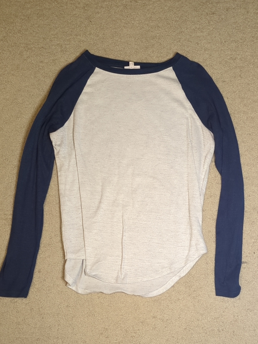 SO Two-Tone Raglan Long Sleeve Top in White and Navy